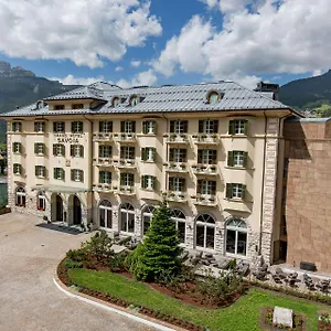 ***** Hotell Grand Savoia Cortina D'ampezzo, A Radisson Collection Italien