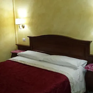 3 Lati Di Pitagora Panzió