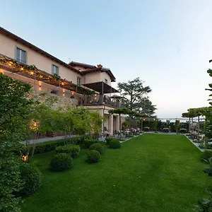 Relais San Vigilio Al Castello Бергамо