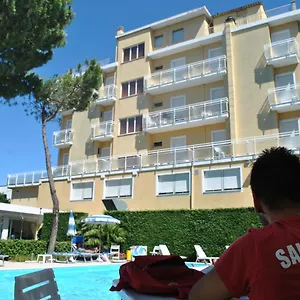 hotellátogatás