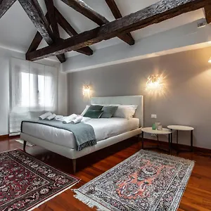 Apartment San Pantalon Luxury Penthouse R&r Venice