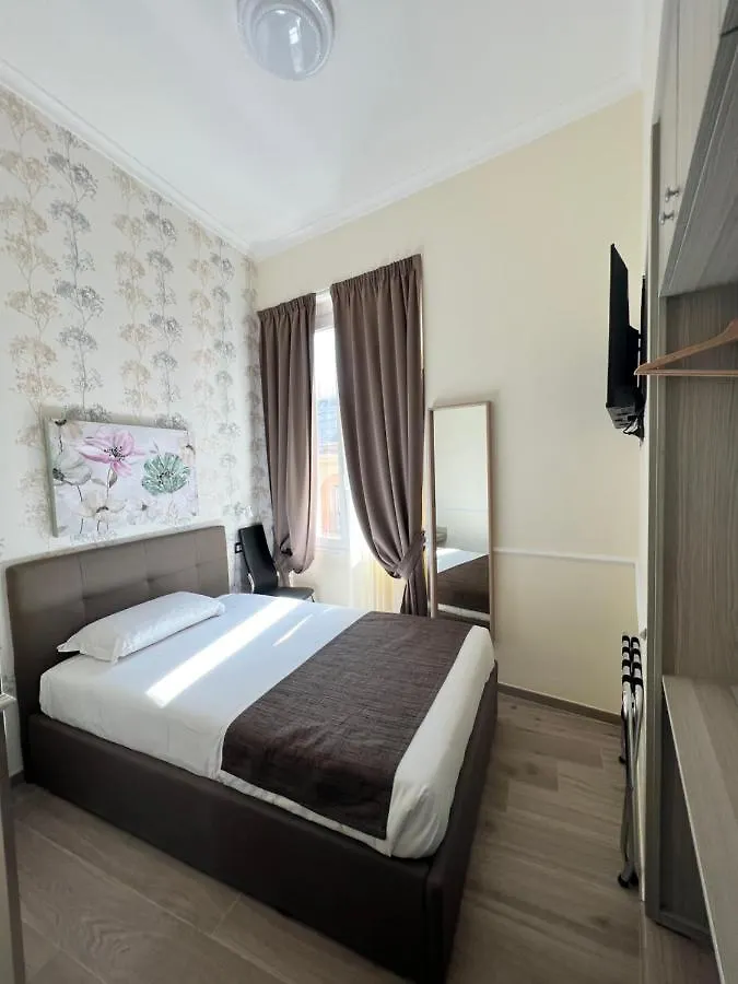 Hotel Le Petit Rome 3*,
