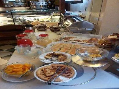 Hotel Le Petit Rome
